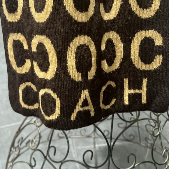 Coach scarf - with coach logo - brown and tan color - Picture 2 of 8
